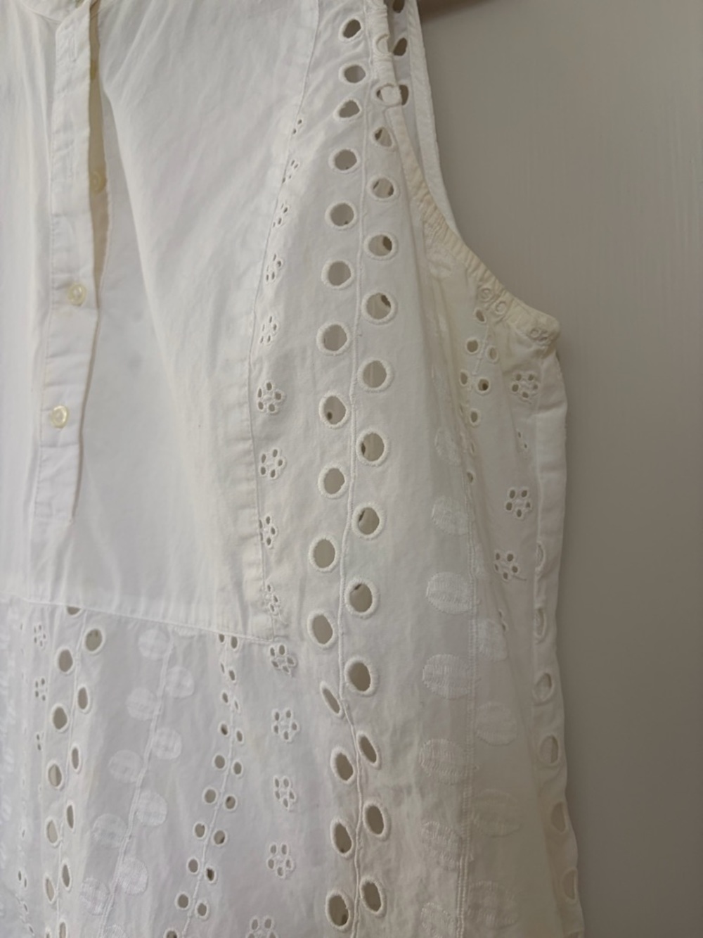United Colors Of Benetton White Sleeveless Eyelet Cotton Camisole - Picture 5 of 8